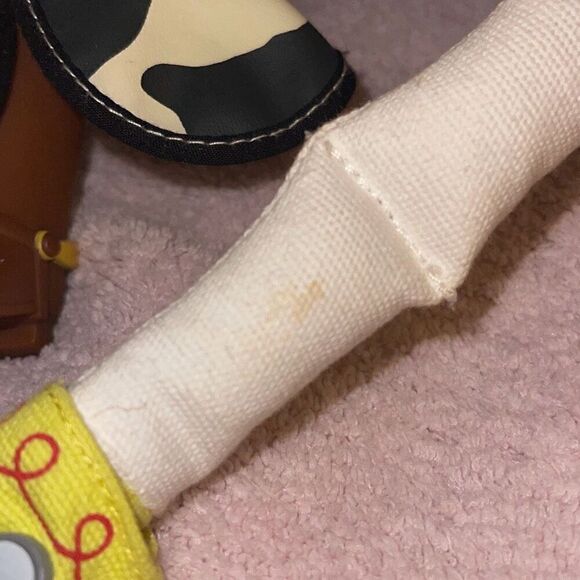 Disney Pixar Toy Story 14” Jesse Pull String Talking Doll - Picture 7 of 10